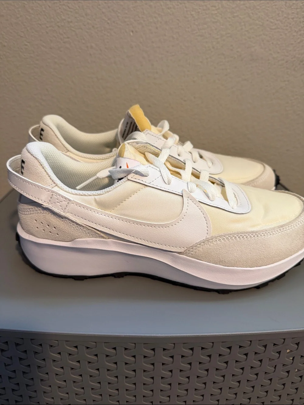 NEW- Nike Sportwear- Waffle Debut